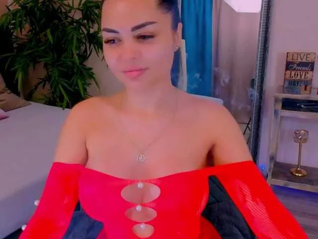 BongaCams MichelleReys is Freechat MichelleReys — I love men who know what they want and get it, who knows how to treat me like I'm the only woman in the world.