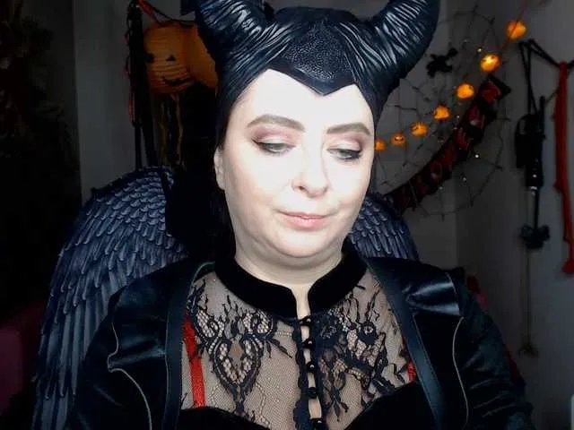 Offline missGODDESS on BongaCams