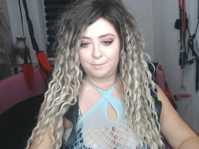 Offline missGODDESS on BongaCams