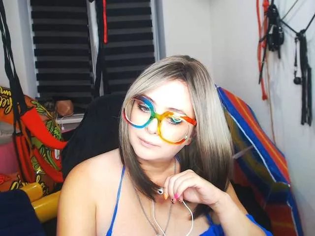 Offline missGODDESS on BongaCams