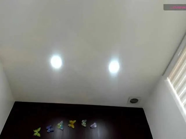 Offline moxa-hot on BongaCams