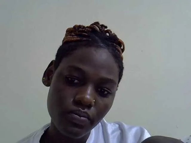 Offline Pinkiec on BongaCams