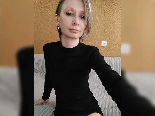 Offline prettyKris on BongaCams