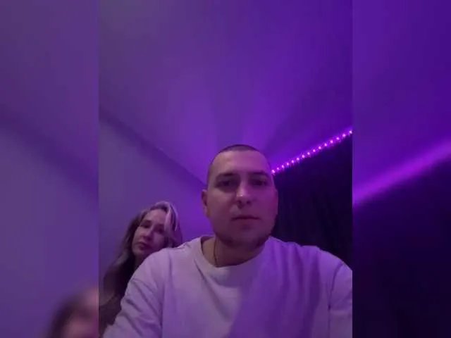 QueenKing on BongaCams 