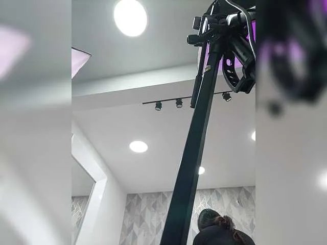 Offline RachelCooper on BongaCams