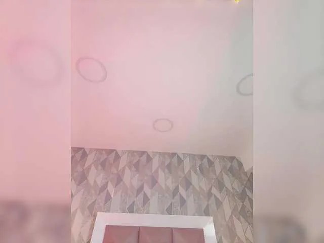 Offline RachelCooper on BongaCams