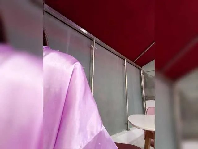 Offline RachelCooper on BongaCams