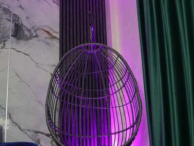 Offline RachelRavee on BongaCams