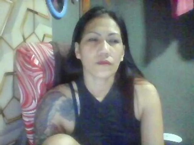 Offline Rarra on BongaCams