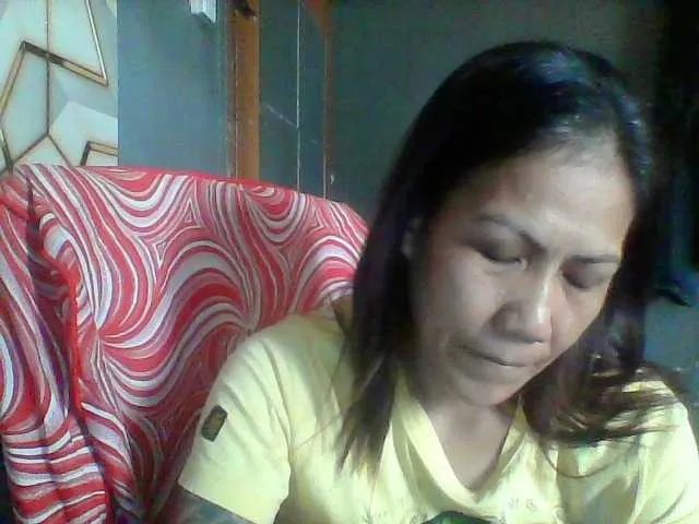 Offline Rarra on BongaCams