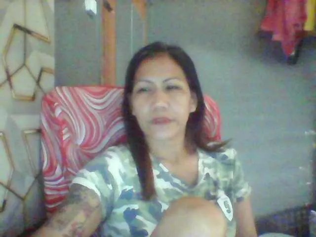 Offline Rarra on BongaCams