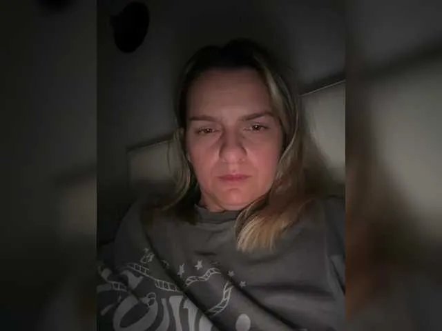 Offline ReveMignoneX on BongaCams