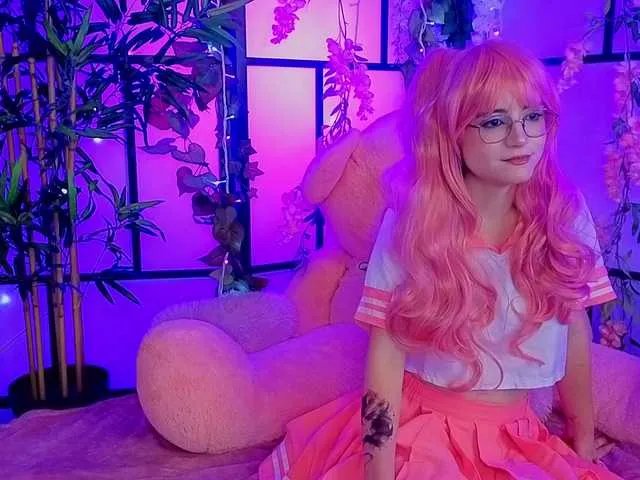 Offline ReynaRey on BongaCams