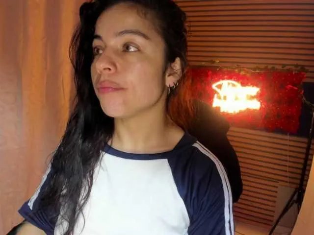 Freechat rosse2504 on BongaCams