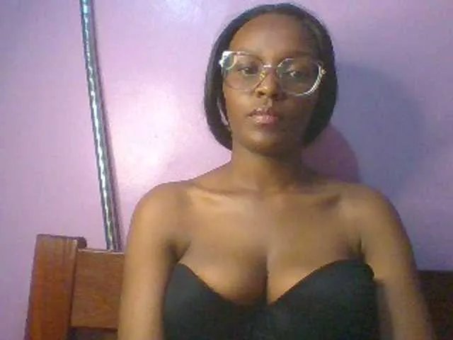 Offline Sandra356 on BongaCams
