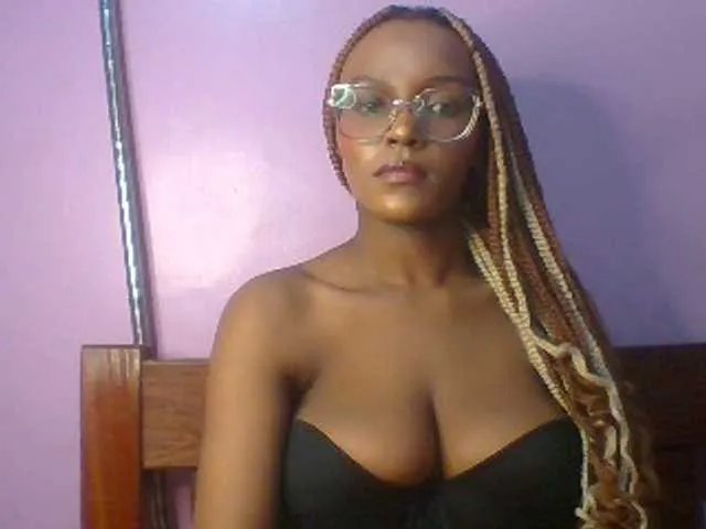 Offline Sandra356 on BongaCams