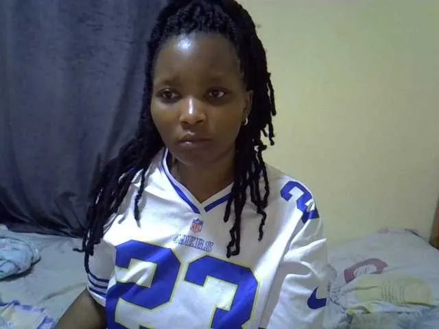 Sexxyqueenss on BongaCams 