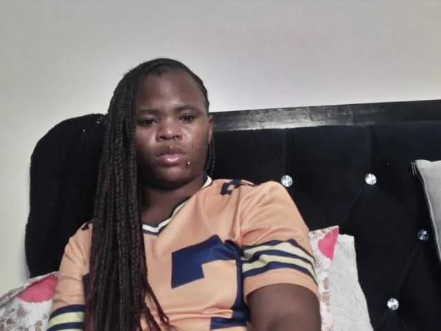 Offline Sexynina25 on BongaCams