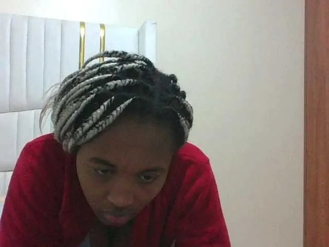 Offline shanizz001 on BongaCams