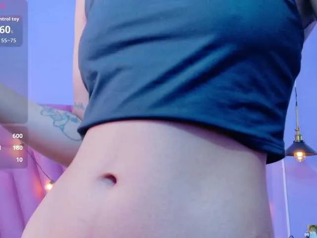 Freechat slutlittlegir on BongaCams