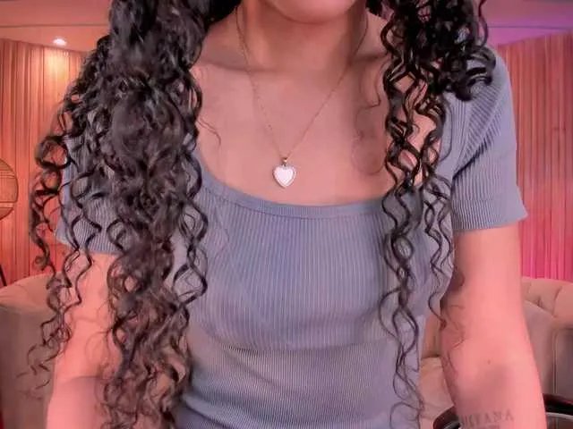 Offline SophieHouston on BongaCams