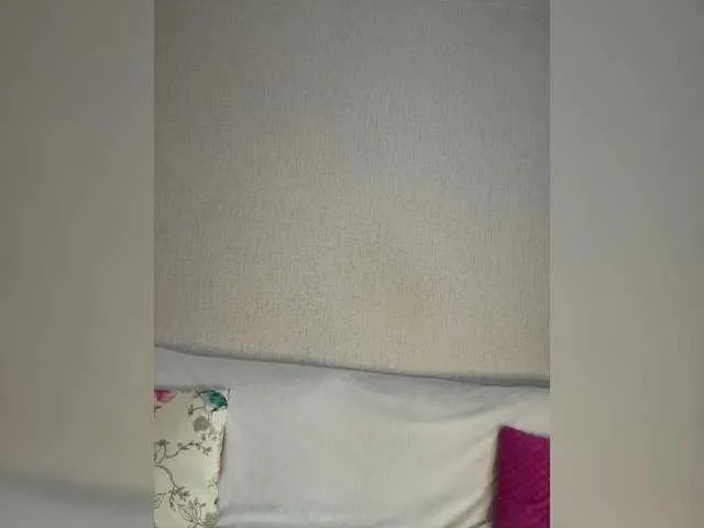 Freechat Sun-Balm on BongaCams