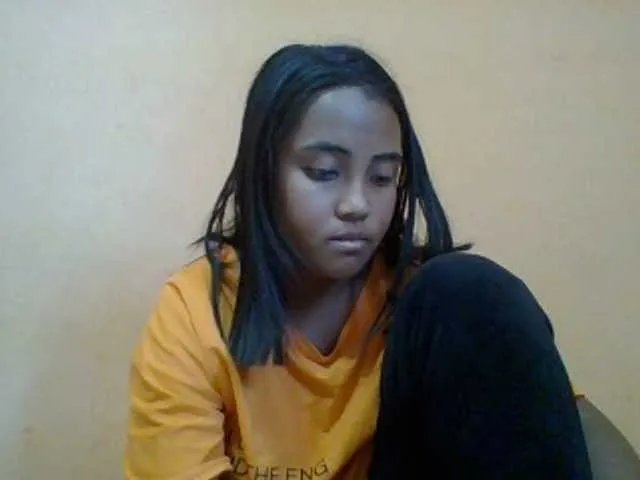 Freechat SunsetMonica on BongaCams