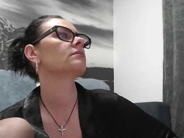Offline sweetandreea on BongaCams