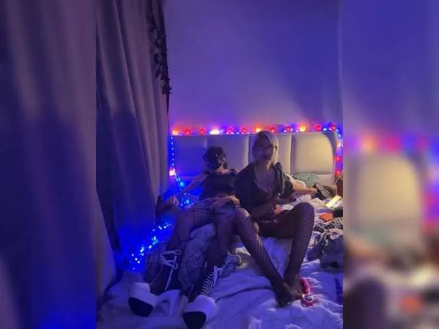 Offline VelvetPair on BongaCams