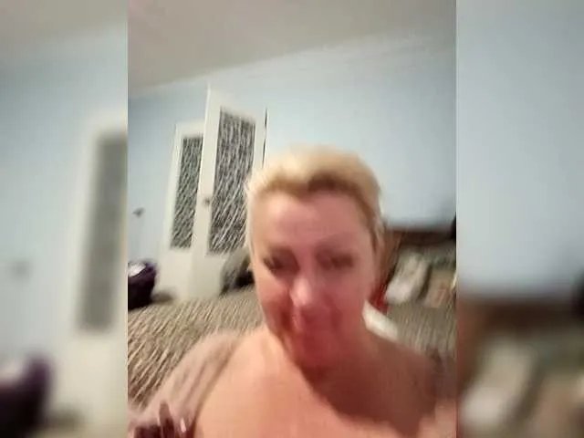 Offline vetaru on BongaCams