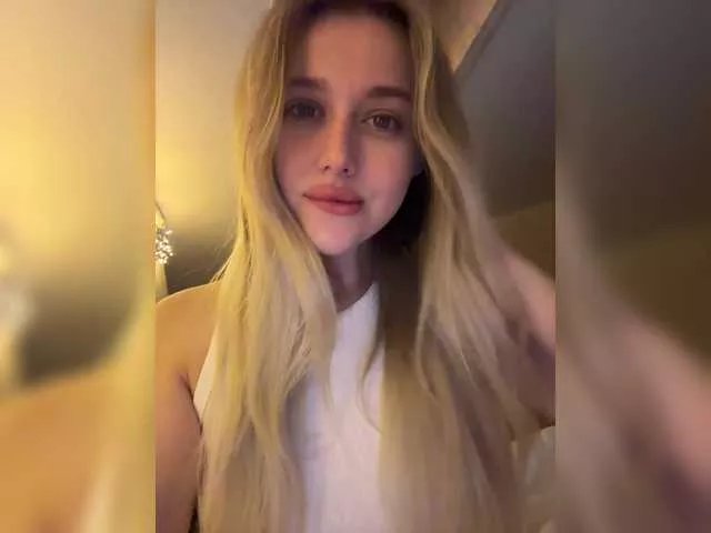 Offline VibeSwet37 on BongaCams