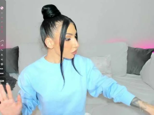 Offline VickyLouna on BongaCams