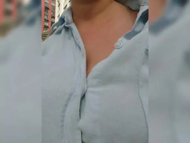 Offline YourWitcher on BongaCams