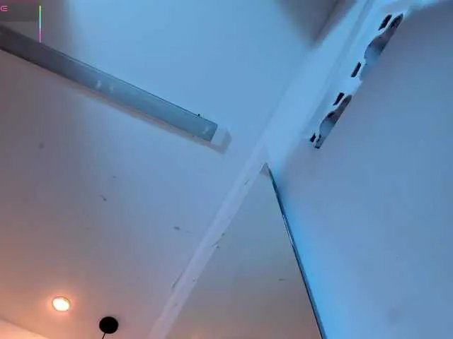 Offline zoe-johnson on BongaCams