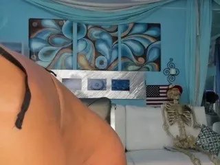 Freechat adrianna777 on CamSoda