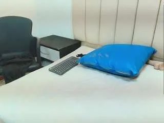 agatha-fit on CamSoda