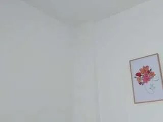 Freechat alana-111 on CamSoda