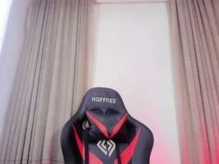 Offline aleja-hill on CamSoda