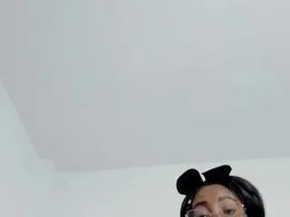 Private alejandra-cortes on CamSoda