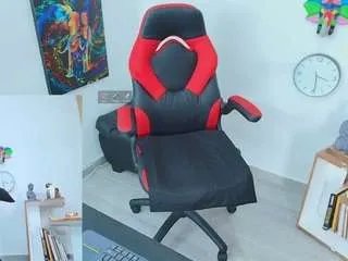 Offline ambar-rose1 on CamSoda