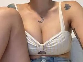 Offline anastaxialynn on CamSoda