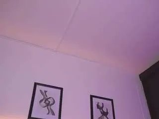 Offline angelaa-thommson on CamSoda