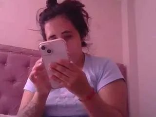 Offline annarose19 on CamSoda