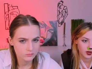 Offline aria-moo on CamSoda