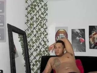 Freechat arthur-mini on CamSoda