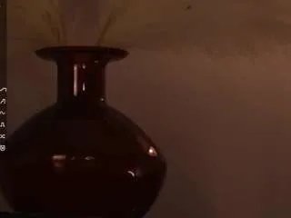 Freechat avrilmassar on CamSoda