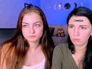 Offline baby-hotte on CamSoda