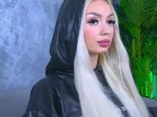 Freechat bambikayy on CamSoda