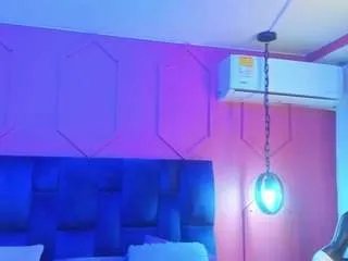 Offline beauty-milf on CamSoda