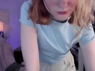 Freechat bettybunny on CamSoda